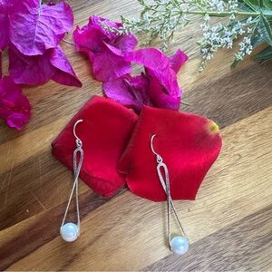 Silpada sterling Silver 925 Pearl Drop Earrings W2285